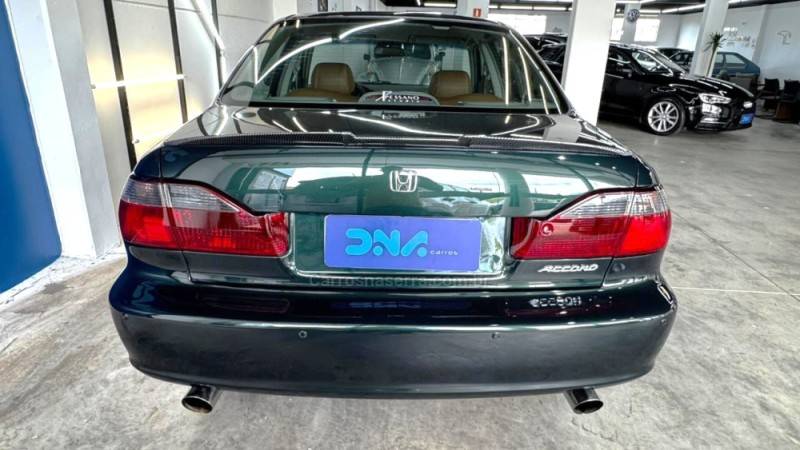 HONDA - ACCORD - 1998/1998 - Verde - R$ 39.900,00